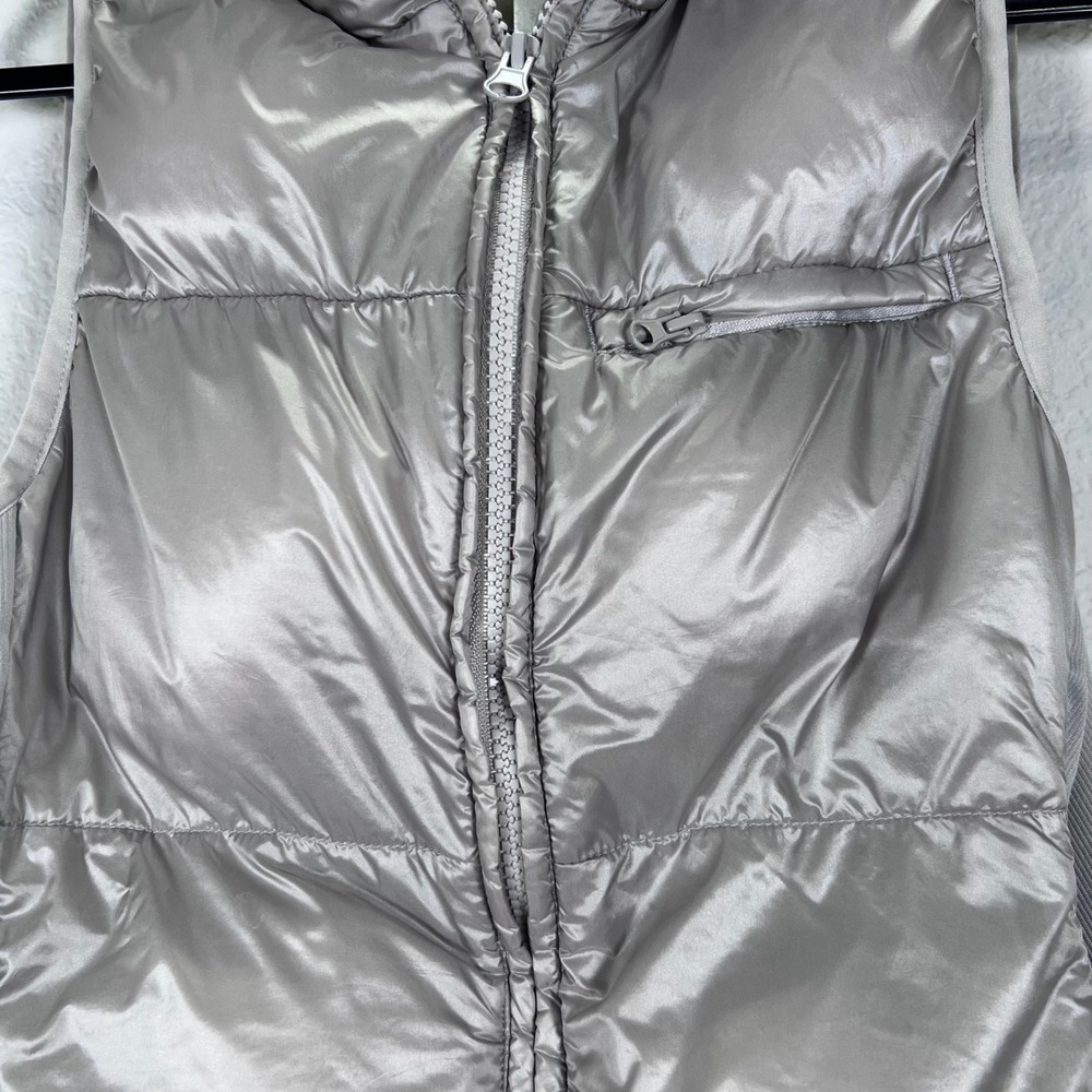 Fabletics Puffer Vest Lightweight Quilted Full Zip Sleeveless Layer size small - Picture 5 of 8